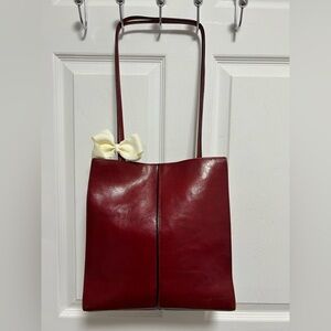 Pelle Studio vintageITALIAN LEATHER Elegant Red Leather Tote Bag with Bow Accent